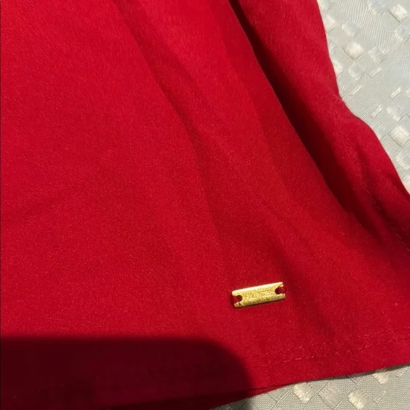 Red Sleeveless Top - Picture 5 of 12